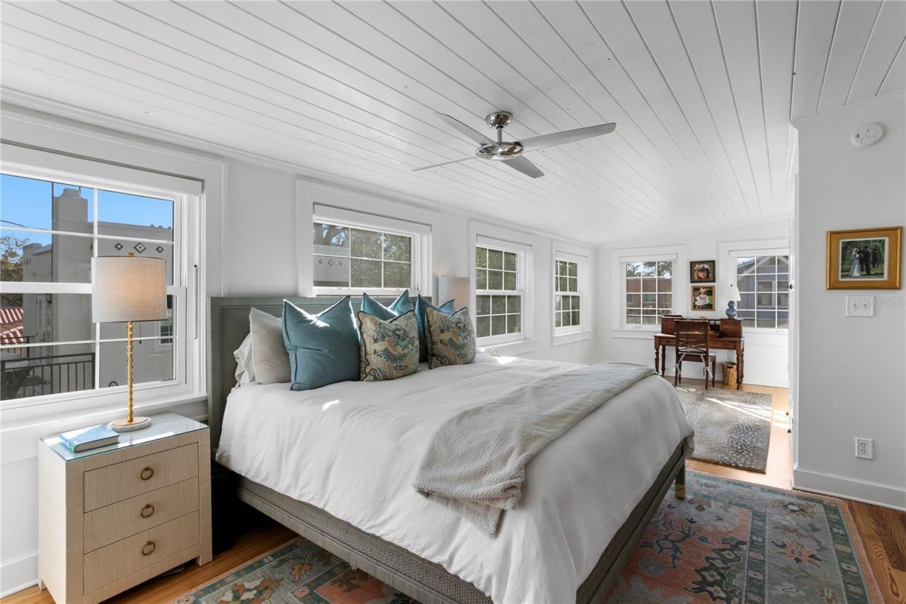 936 17th Avenue Ne, Saint Petersburg, FL 33704 Photo