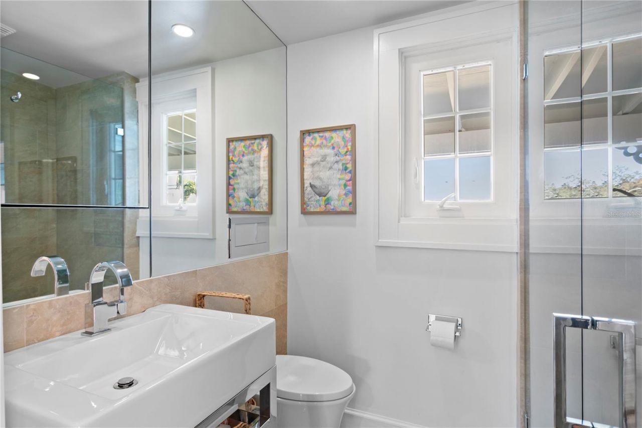 936 17th Avenue Ne, Saint Petersburg, FL 33704 Photo