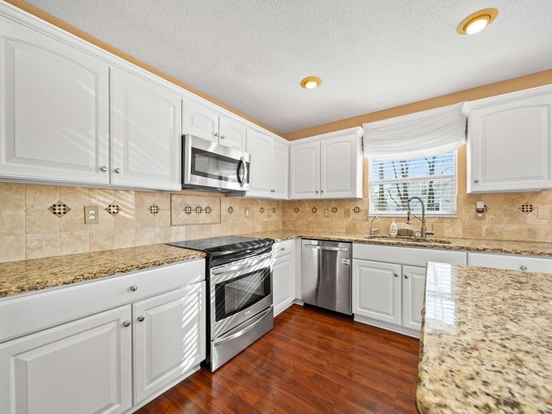 657 Norfolk Square S, Pickerington, OH 43147 Photo 10