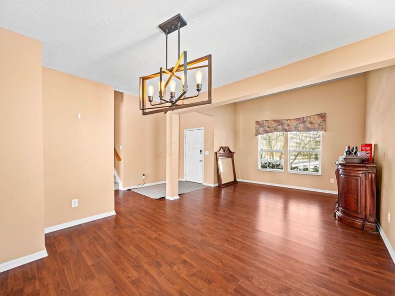 657 Norfolk Square S, Pickerington, OH 43147 Photo 12