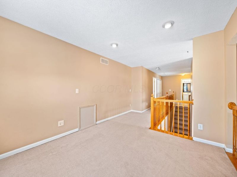 657 Norfolk Square S, Pickerington, OH 43147 Photo 23