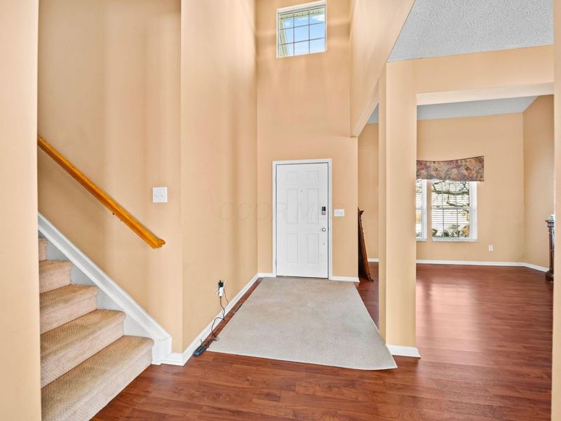 657 Norfolk Square S, Pickerington, OH 43147 Photo 3