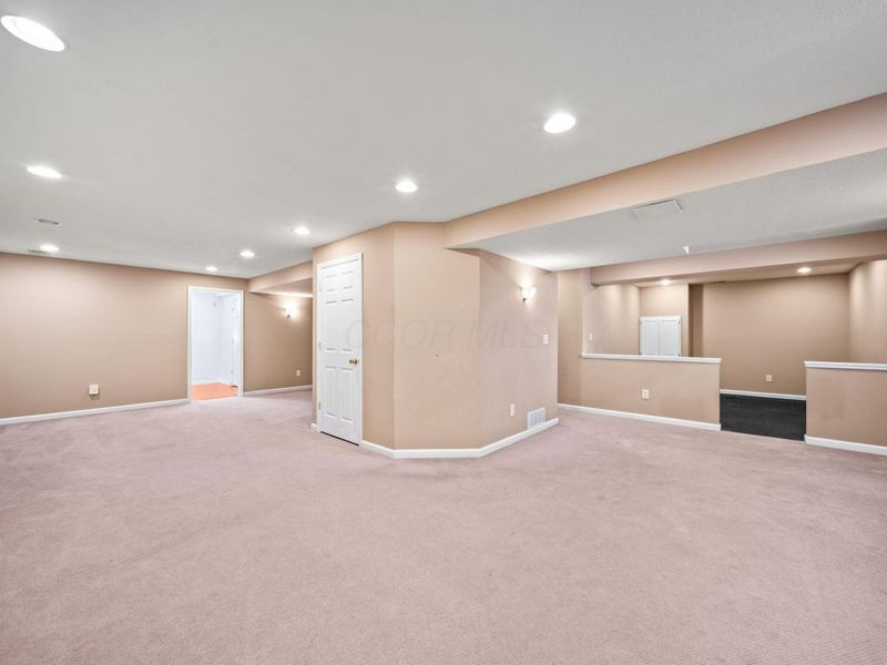 657 Norfolk Square S, Pickerington, OH 43147 Photo 41