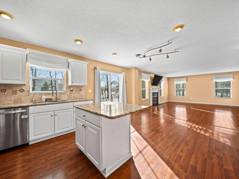 657 Norfolk Square S, Pickerington, OH 43147 Photo 8