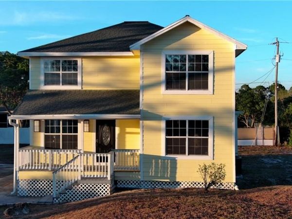 3906 28th ST SW, LEHIGH ACRES, FL 33976