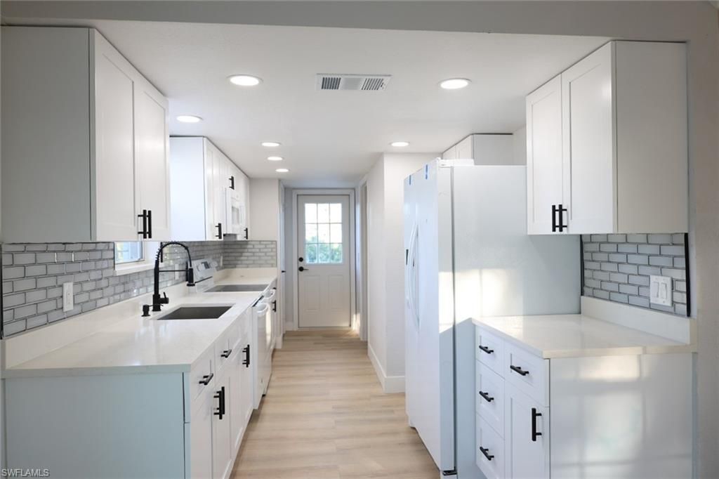 3906 28th St Sw, Lehigh Acres, FL 33976 Photo