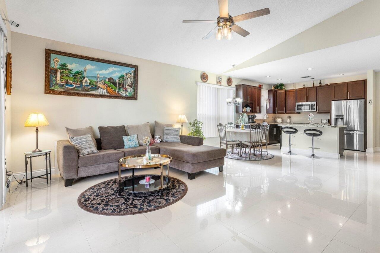 21196 Via Ventura, Boca Raton, FL 33433 Photo