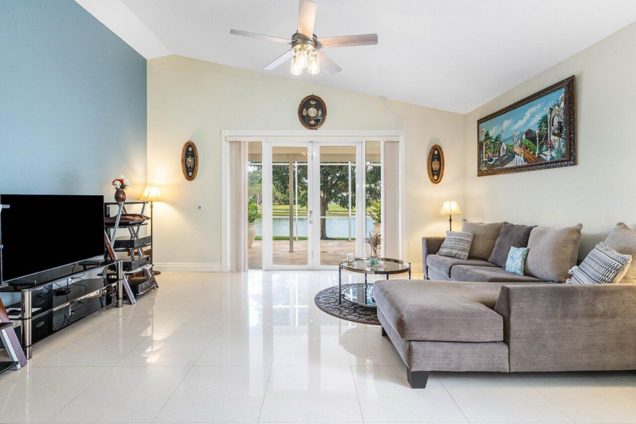 21196 Via Ventura, Boca Raton, FL 33433 Photo