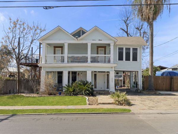3221 N Flores, San Antonio, TX 78212