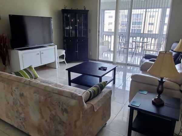 901 NE 14th Avenue, Unit 607, Hallandale Beach, FL 33009