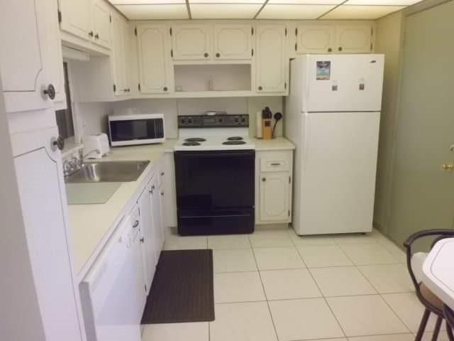 901 NE 14th Avenue, Unit 607, Hallandale Beach, FL 33009 Photo