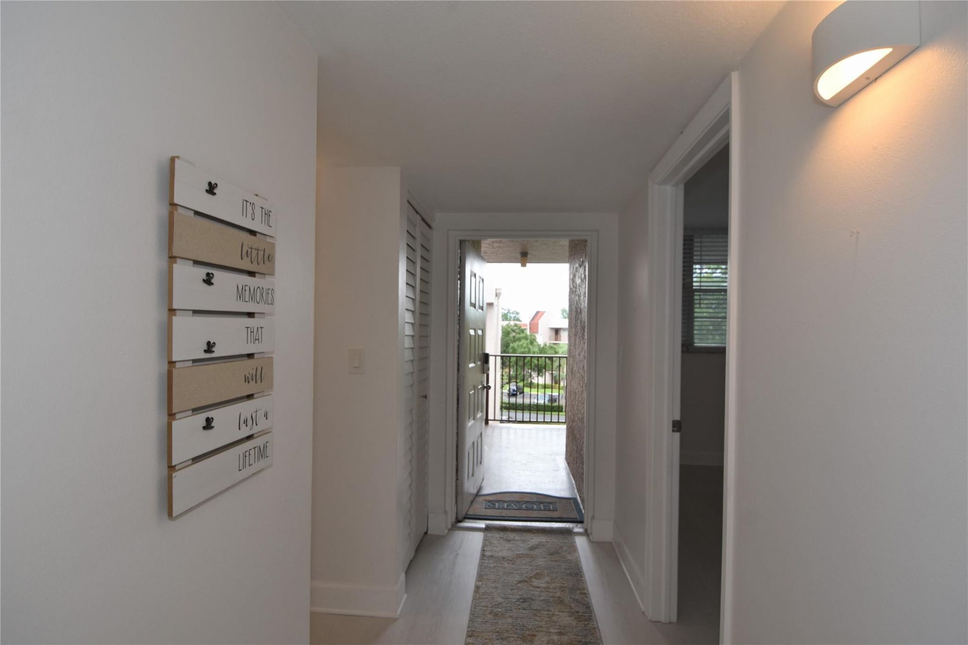 1831 Sabal Palm Dr, Unit 407, Davie, FL 33324 Photo