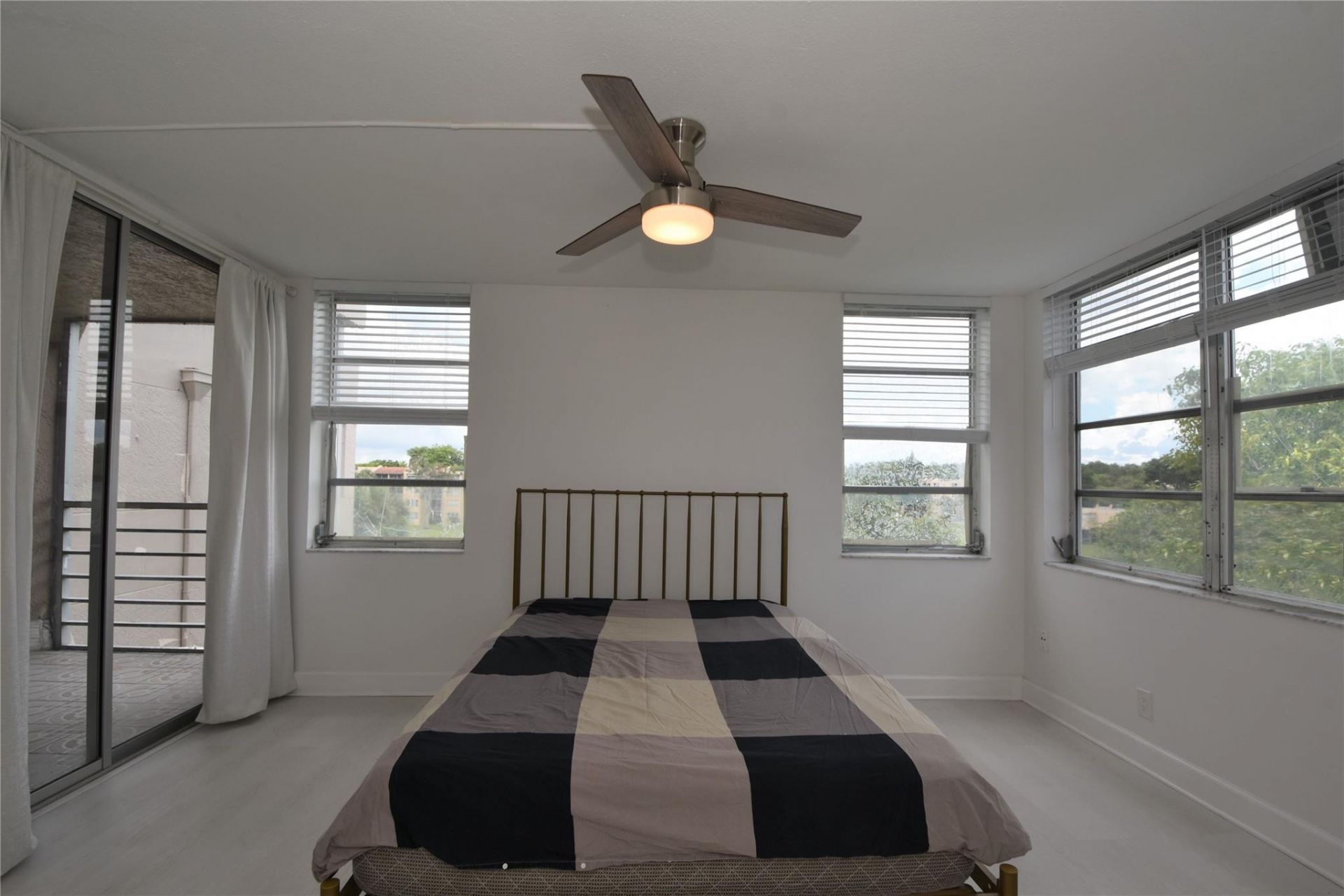 1831 Sabal Palm Dr, Unit 407, Davie, FL 33324 Photo