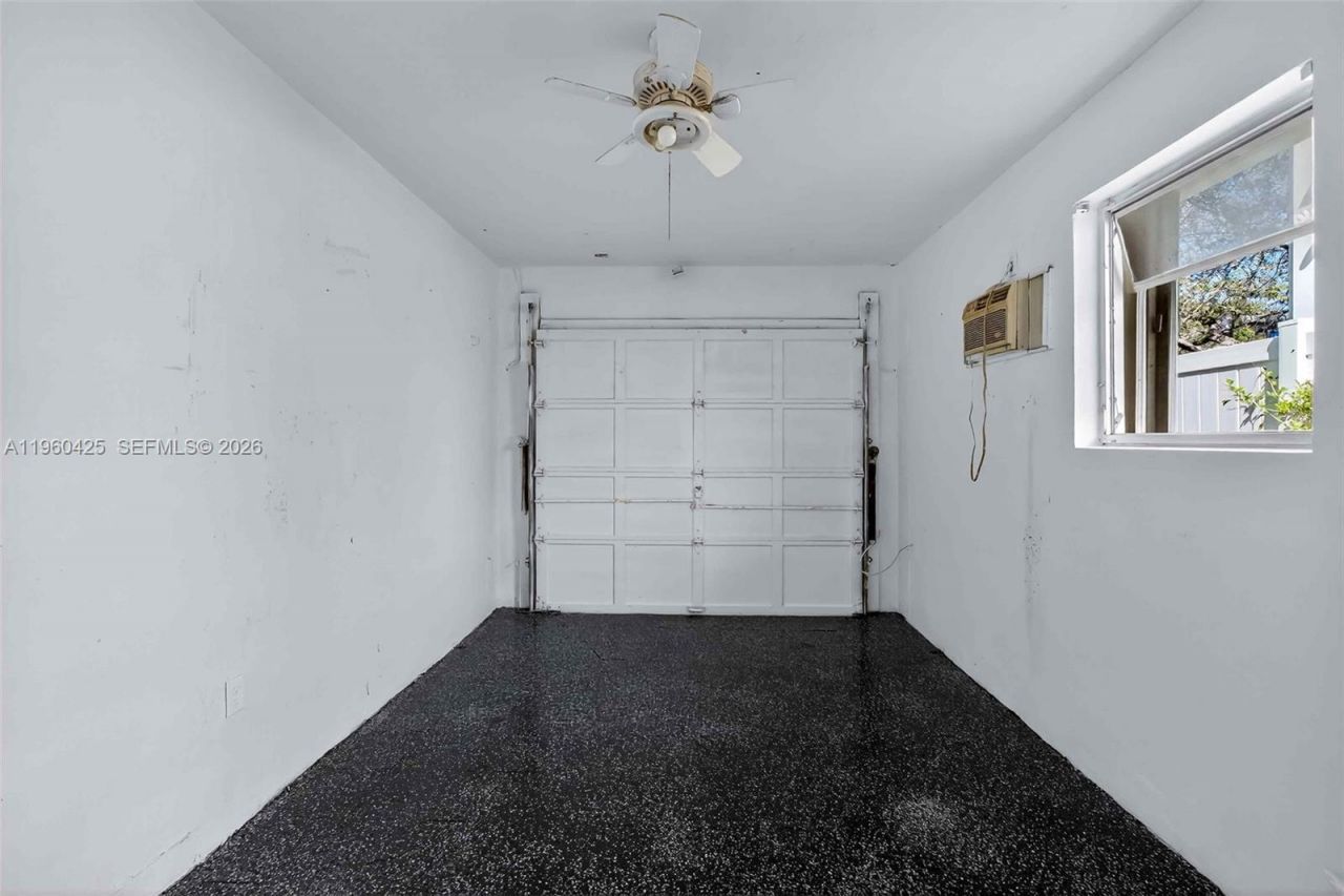 5210 SW 72nd St, Miami, FL 33143 Photo