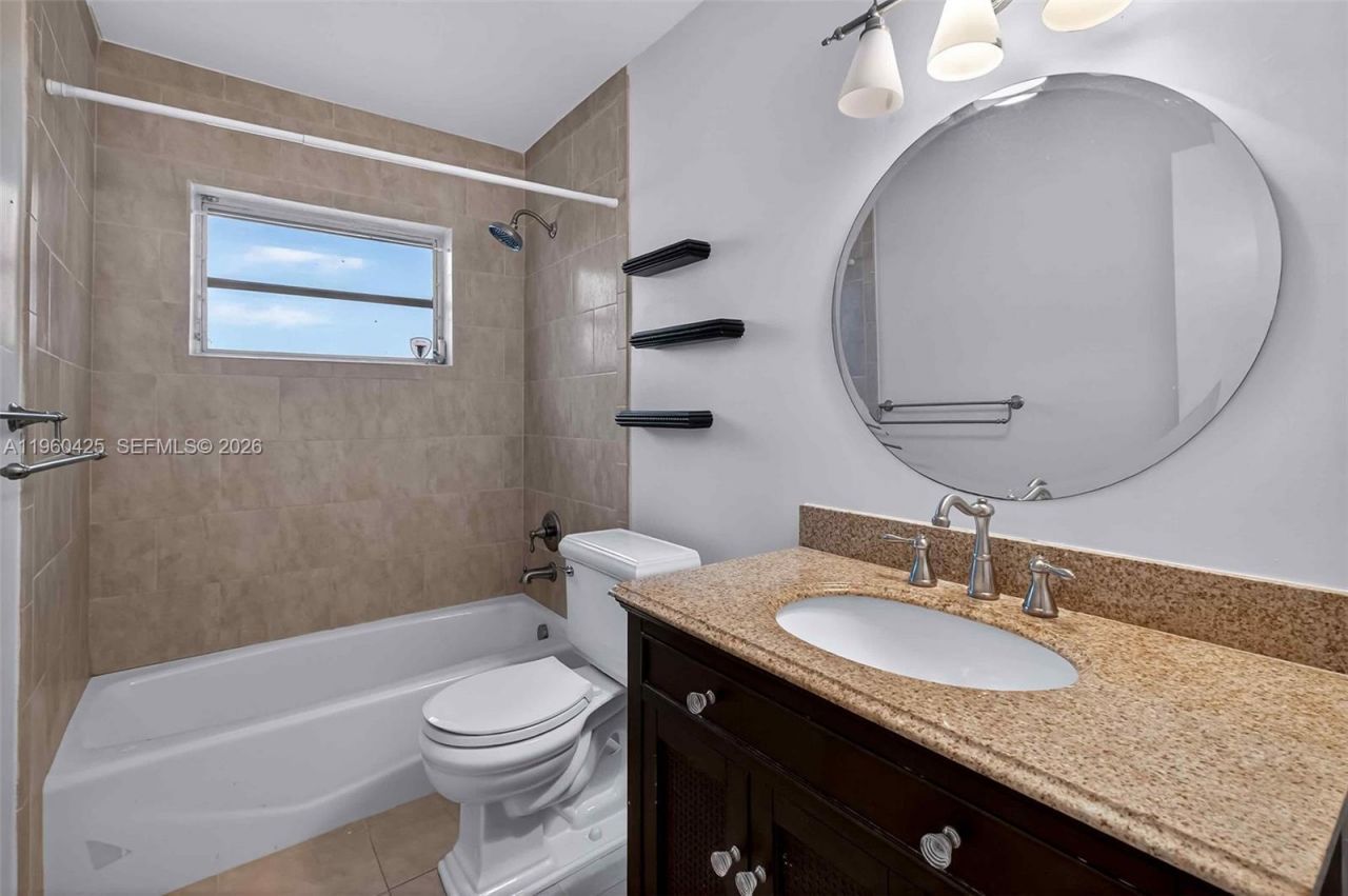 5210 SW 72nd St, Miami, FL 33143 Photo