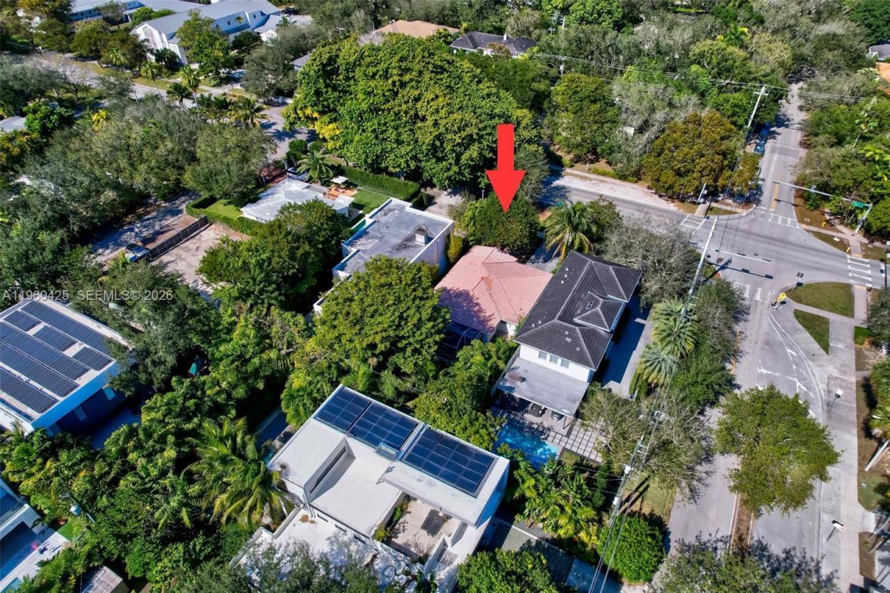 5210 SW 72nd St, Miami, FL 33143 Photo