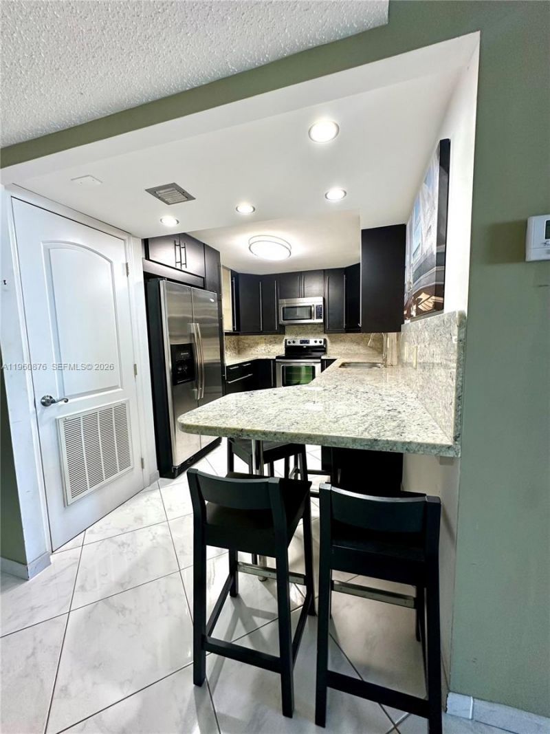 1904 S Ocean Dr, Unit 701, Hallandale Beach, FL 33009 Photo