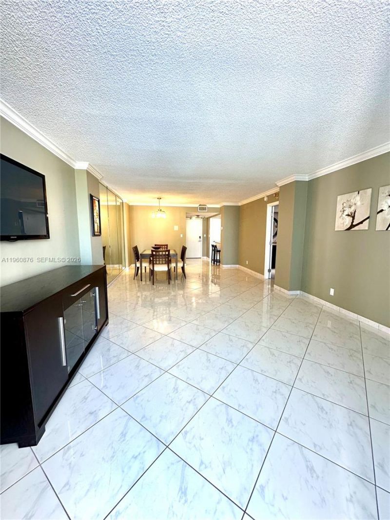 1904 S Ocean Dr, Unit 701, Hallandale Beach, FL 33009 Photo