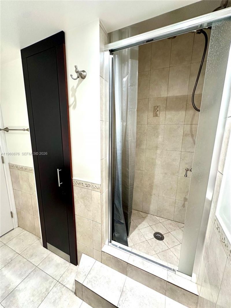 1904 S Ocean Dr, Unit 701, Hallandale Beach, FL 33009 Photo