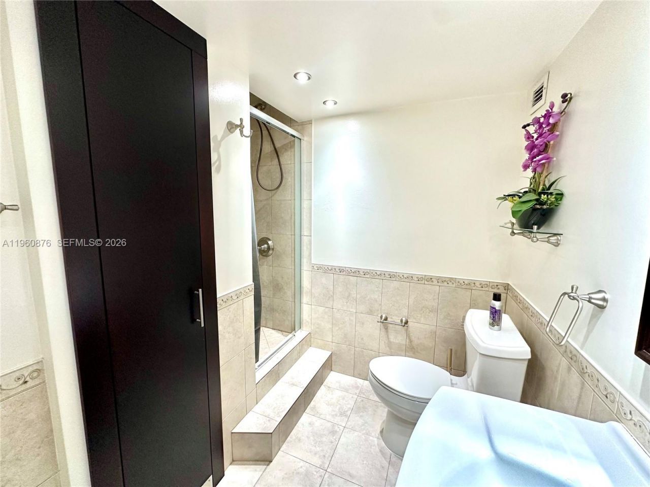 1904 S Ocean Dr, Unit 701, Hallandale Beach, FL 33009 Photo