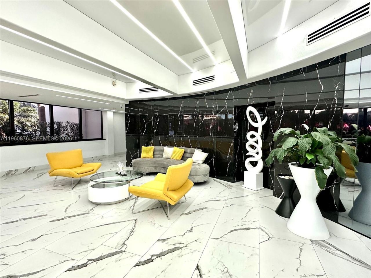 1904 S Ocean Dr, Unit 701, Hallandale Beach, FL 33009 Photo