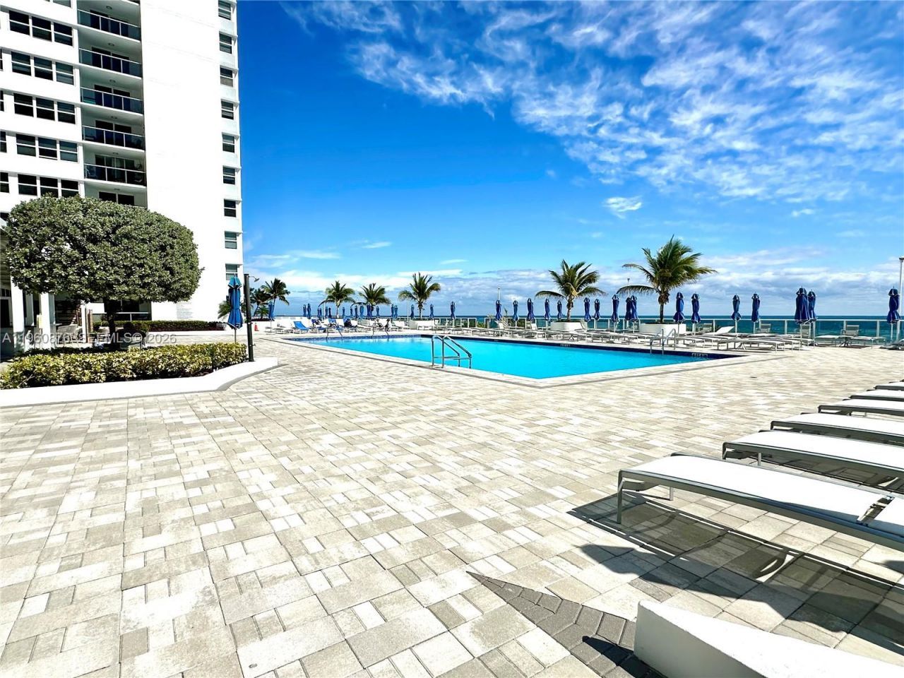 1904 S Ocean Dr, Unit 701, Hallandale Beach, FL 33009 Photo