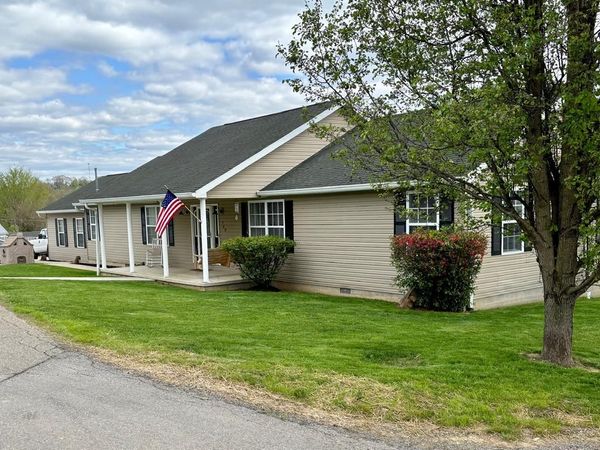 760 S Rhode Island, Wellston, OH 45692