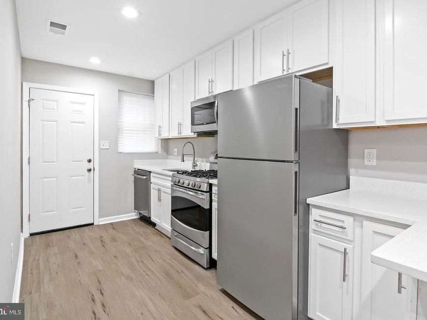 1346 N Carey Street, Baltimore, MD 21217 Main Photo