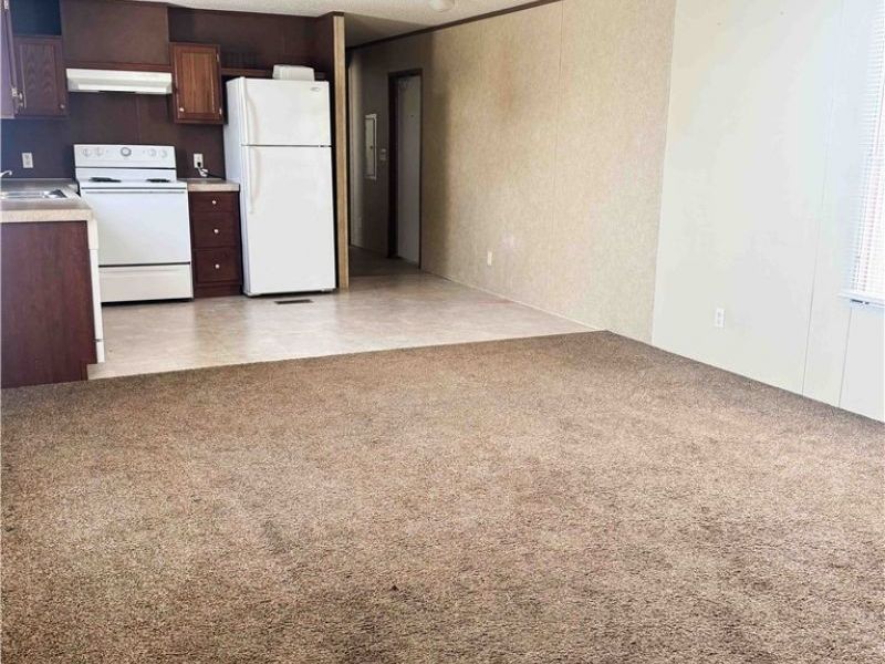 281 W Washington Street, Nelsonville, OH 45764 Photo 2