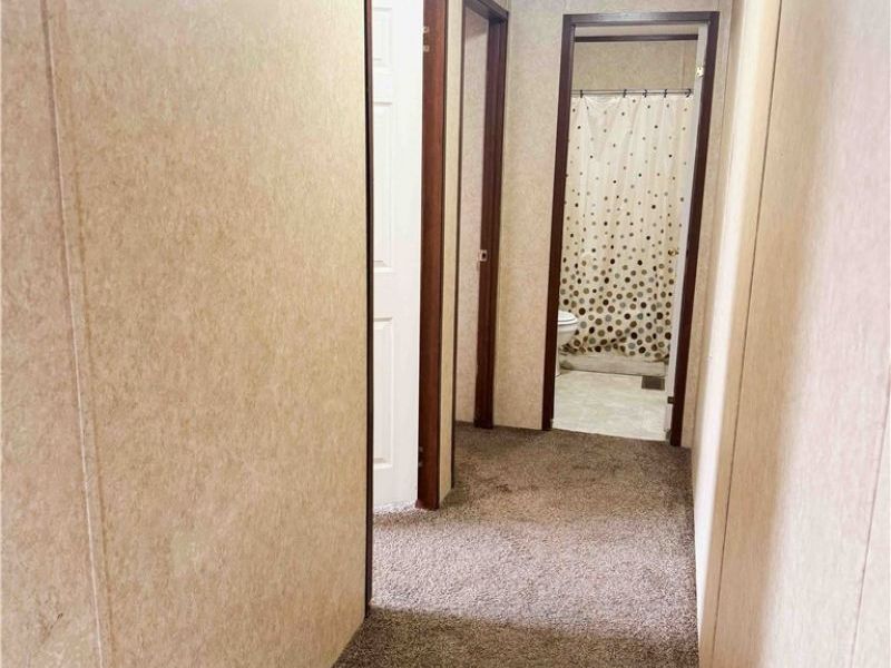 281 W Washington Street, Nelsonville, OH 45764 Photo 4