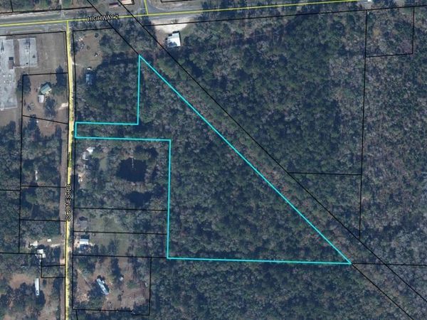 000 J S Jones Road, Graceville, FL 32440