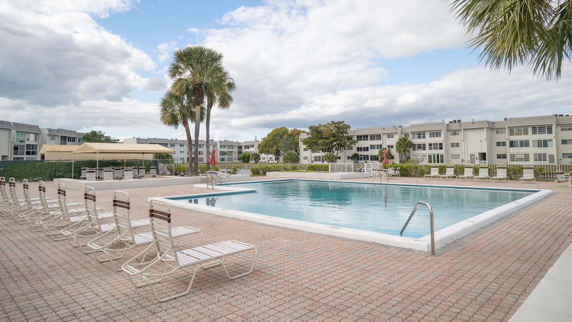 8285 Sunrise Lakes Boulevard, Unit 110, Sunrise, FL 33322 Photo