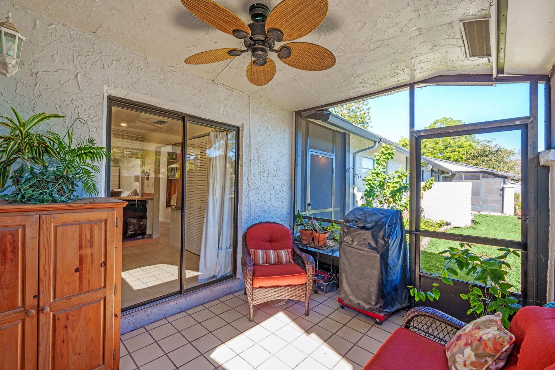 40 Seminole Court E, Royal Palm Beach, FL 33411 Photo