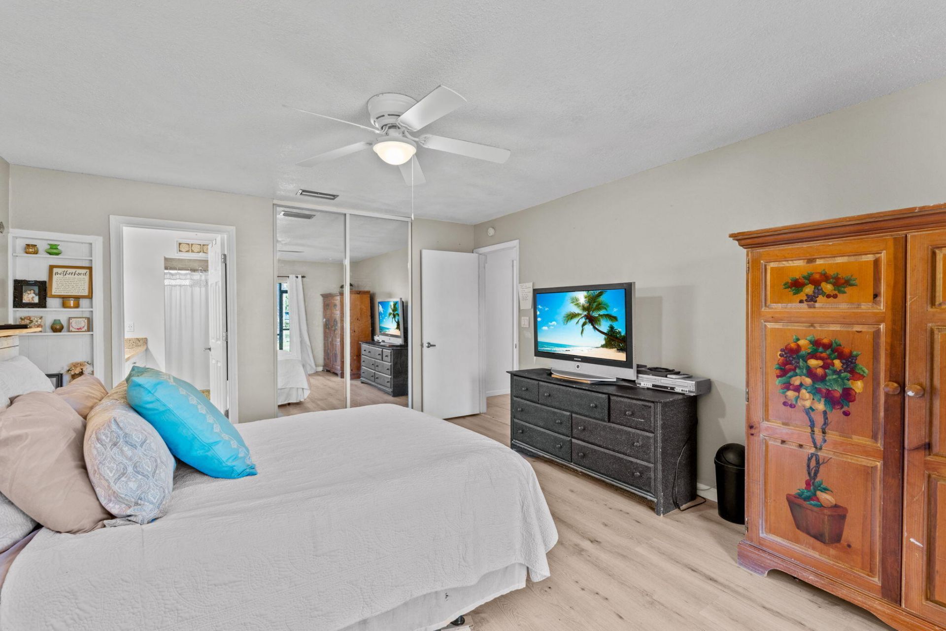 40 Seminole Court E, Royal Palm Beach, FL 33411 Photo