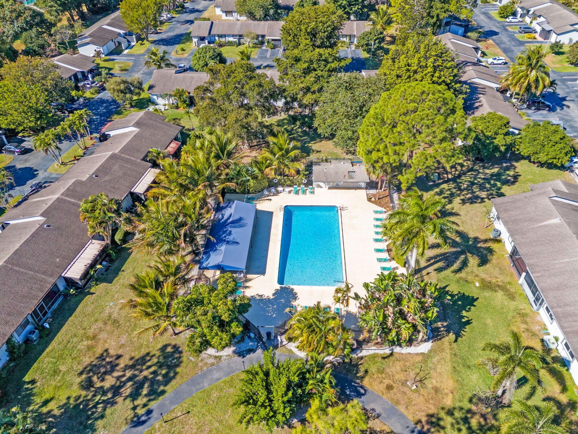 40 Seminole Court E, Royal Palm Beach, FL 33411 Photo