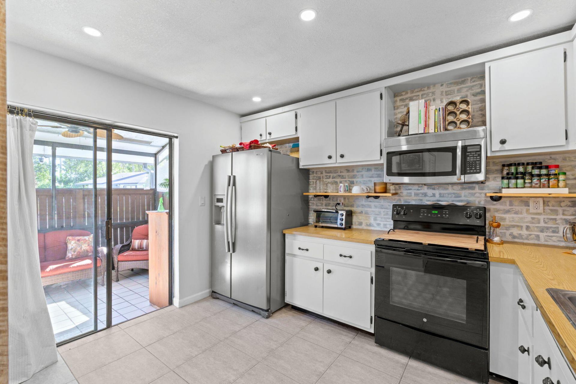 40 Seminole Court E, Royal Palm Beach, FL 33411 Photo