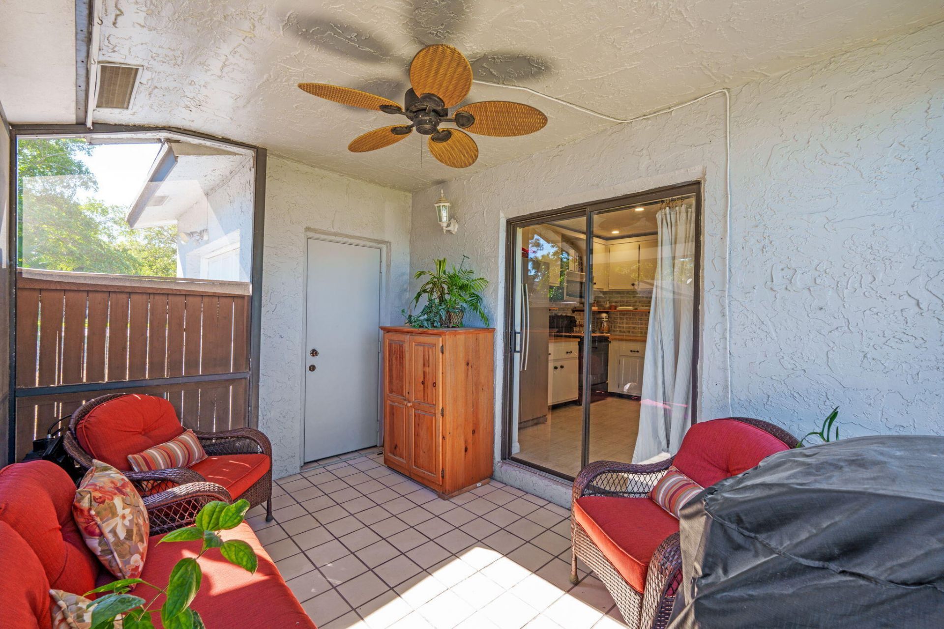 40 Seminole Court E, Royal Palm Beach, FL 33411 Photo