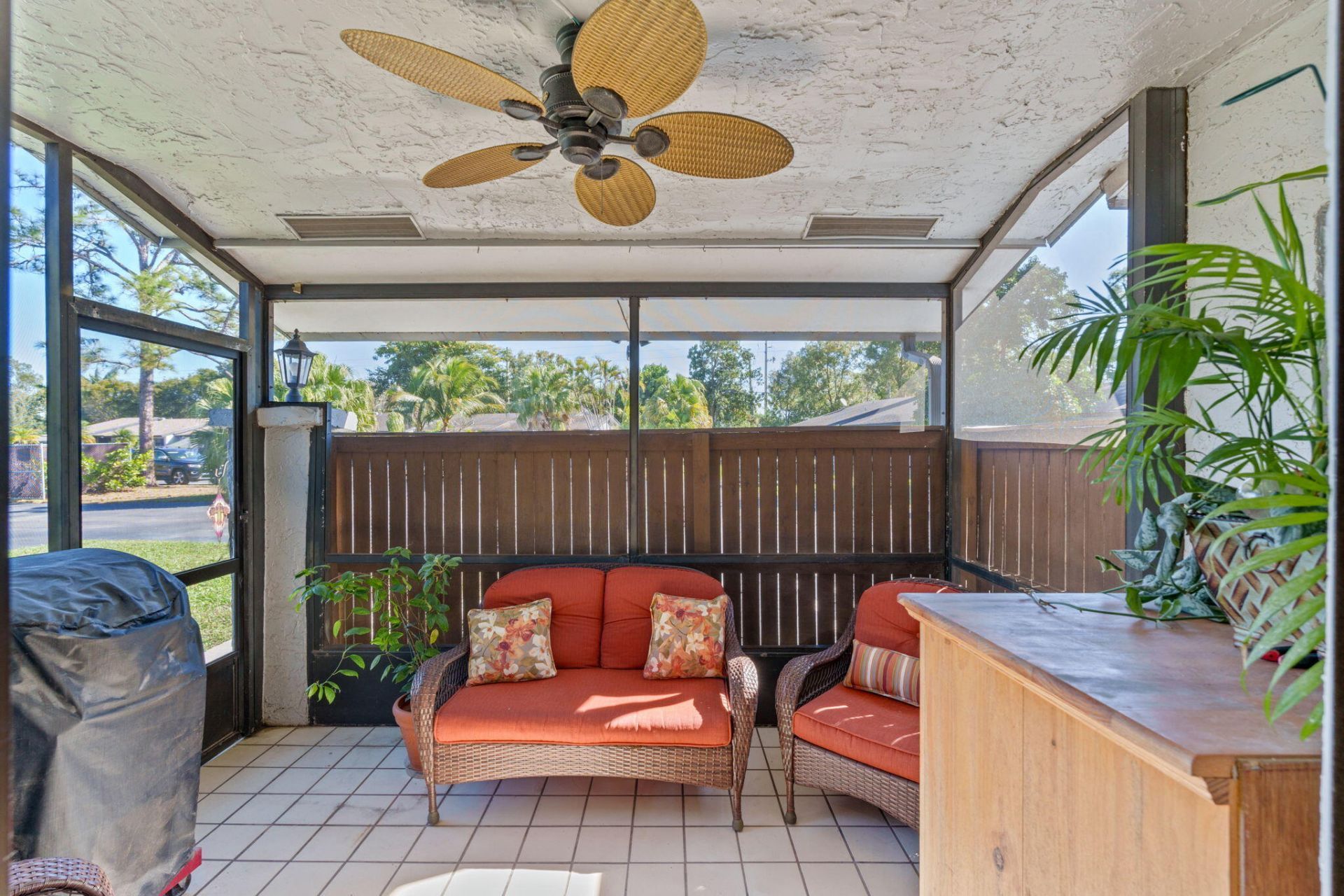 40 Seminole Court E, Royal Palm Beach, FL 33411 Photo