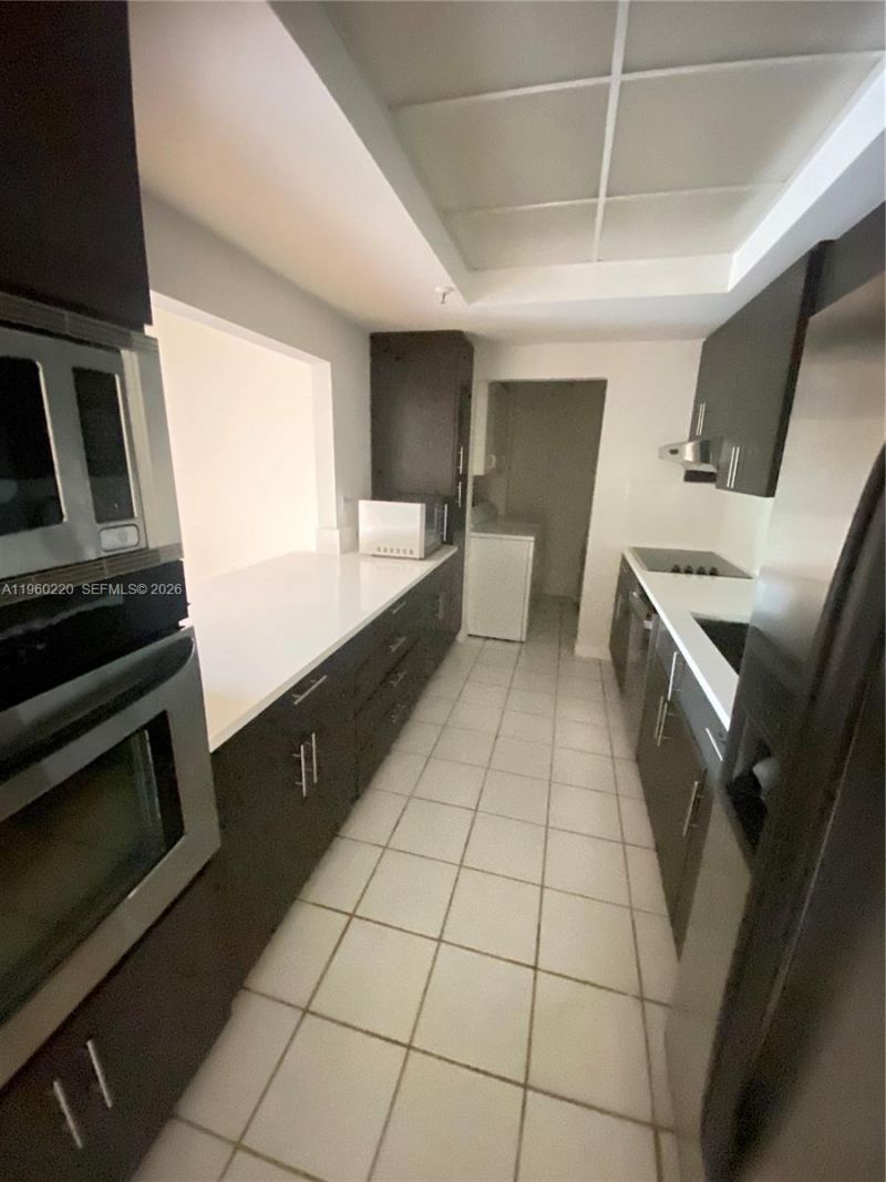 9755 NW 52nd St , Unit 110, Doral, FL 33178 Photo