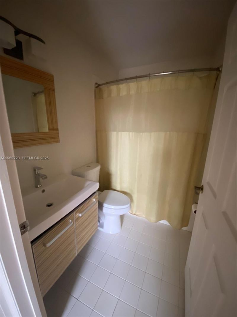 9755 NW 52nd St , Unit 110, Doral, FL 33178 Photo