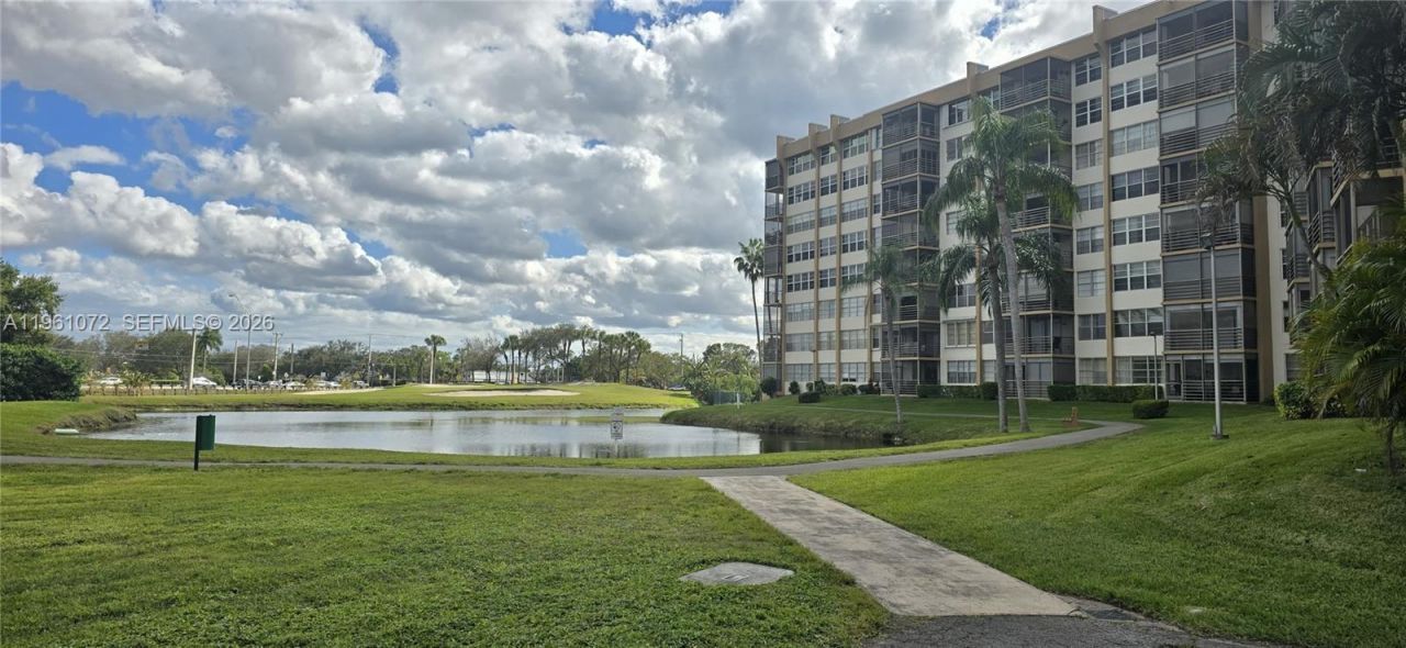 1200 Saint Charles Pl, Unit 207, Pembroke Pines, FL 33026 Photo