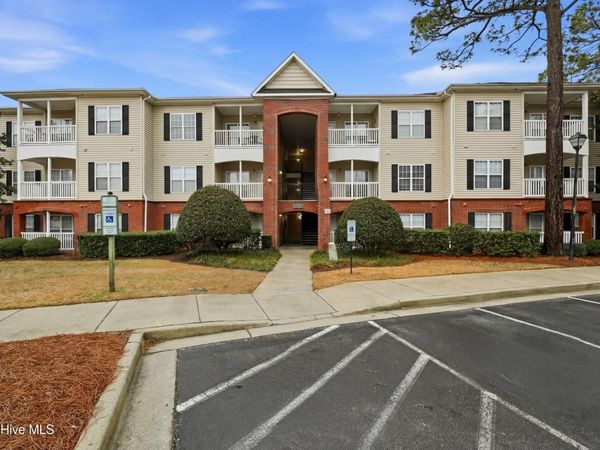 1500 Cadfel Court, Unit 302, Wilmington, NC 28412