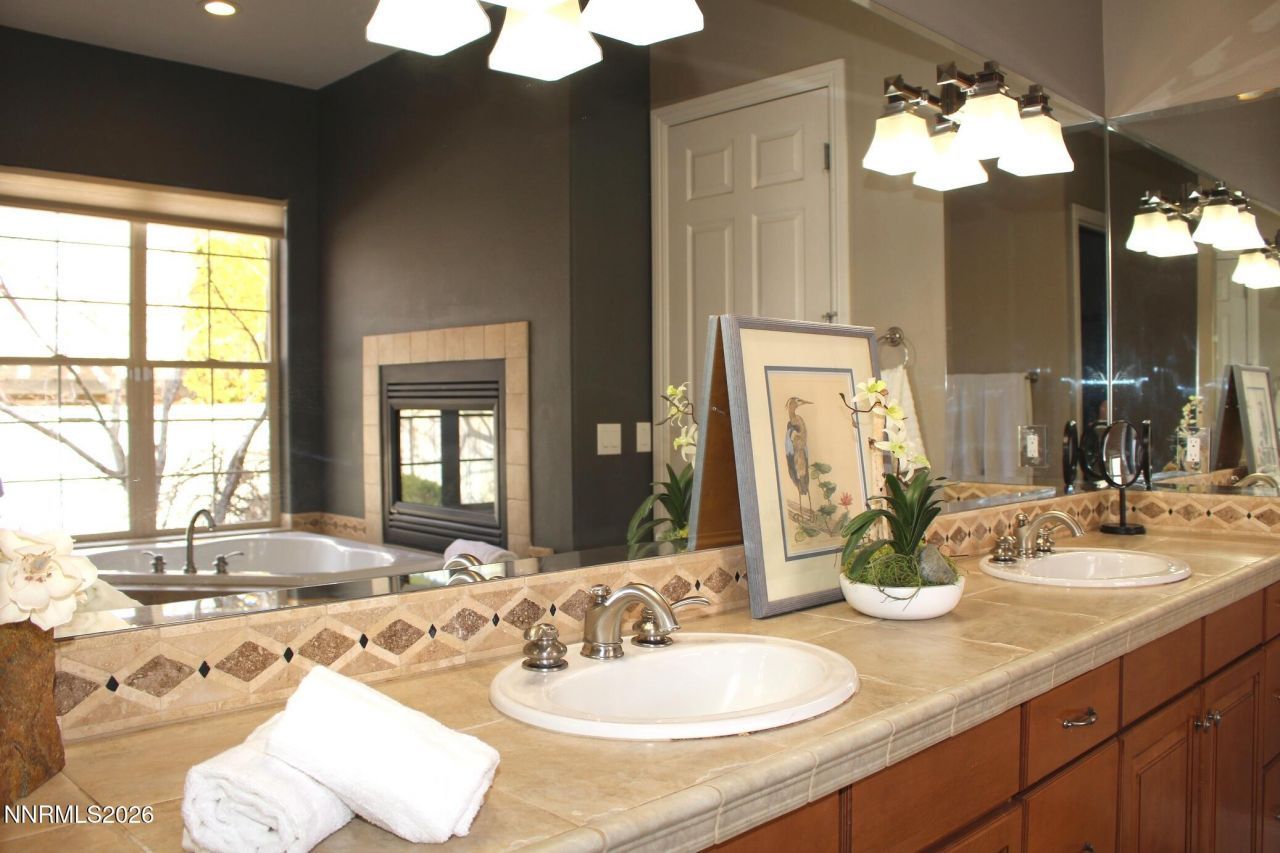 5025 Landy Bank Court, Reno, NV 89519 Photo