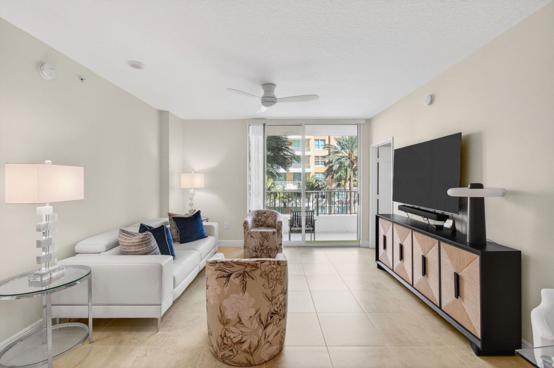 625 Casa Loma Boulevard, Unit 403, Boynton Beach, FL 33435 Photo