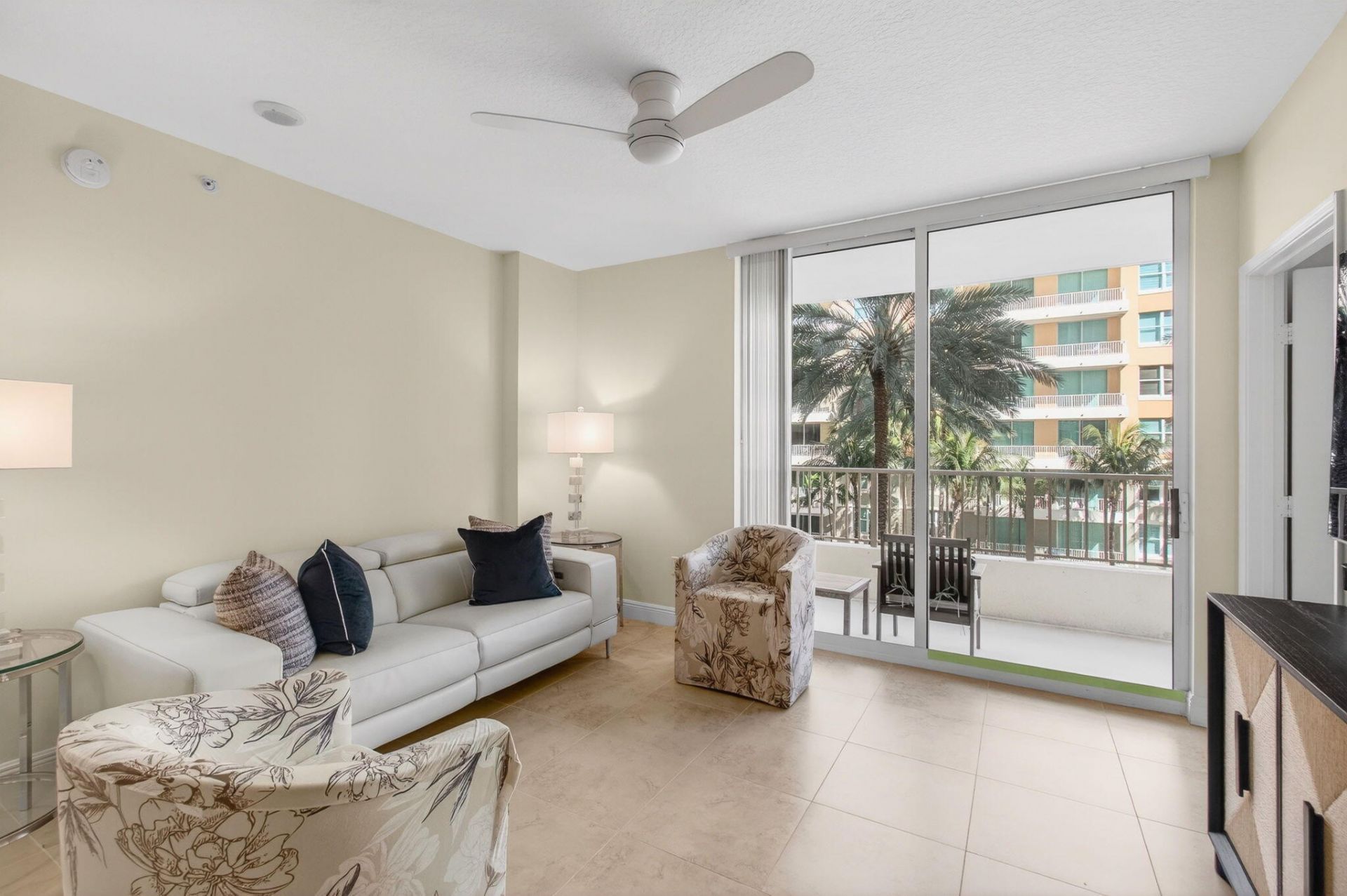 625 Casa Loma Boulevard, Unit 403, Boynton Beach, FL 33435 Photo