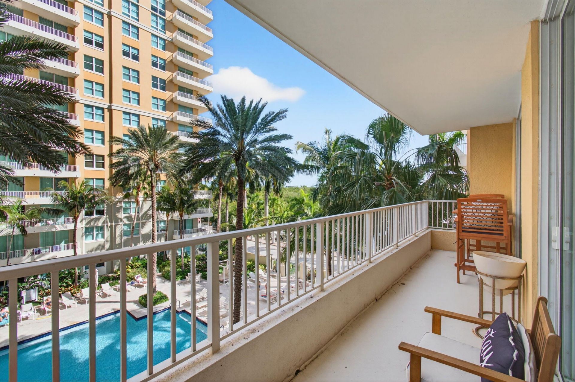 625 Casa Loma Boulevard, Unit 403, Boynton Beach, FL 33435 Photo