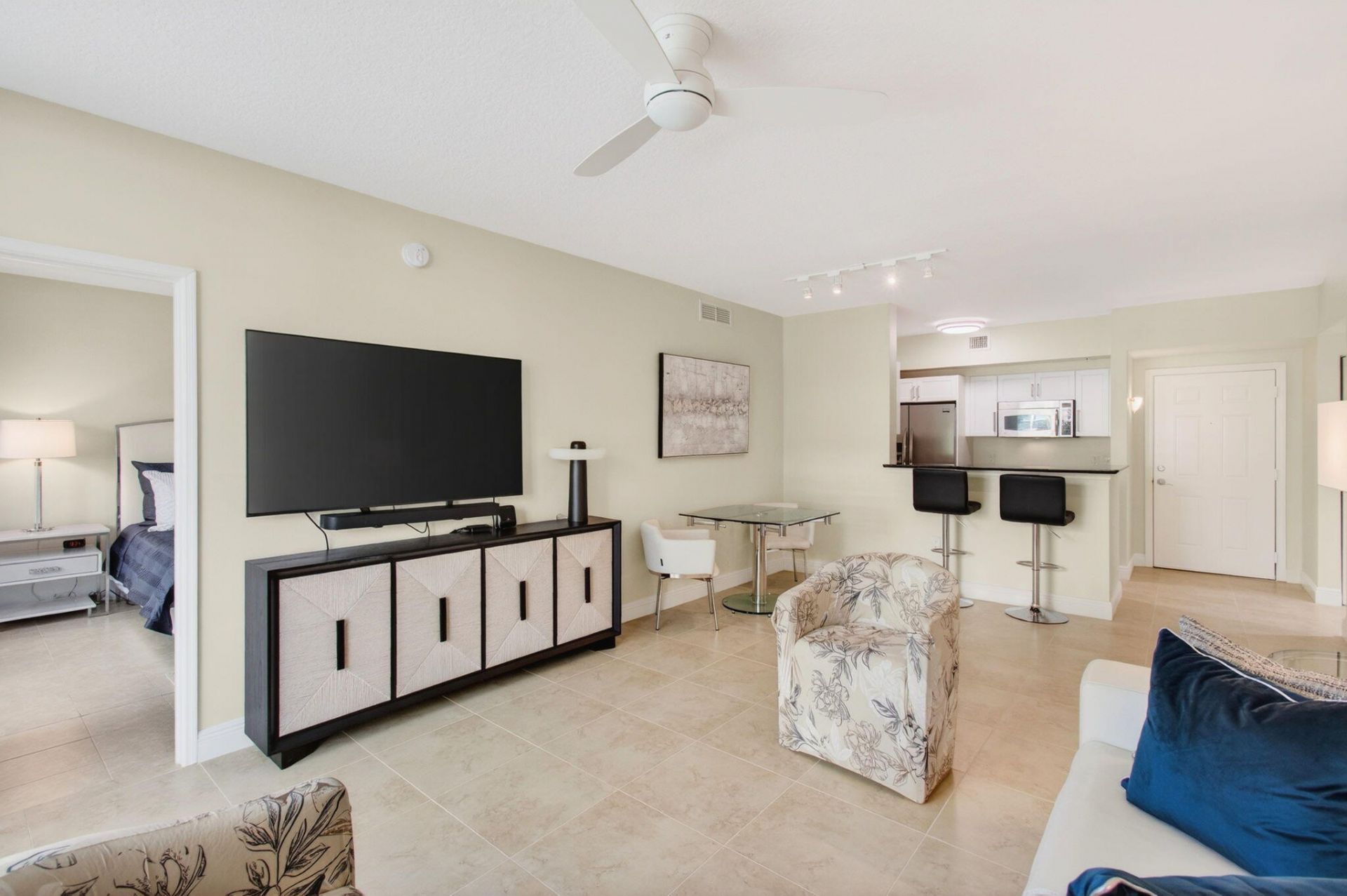 625 Casa Loma Boulevard, Unit 403, Boynton Beach, FL 33435 Photo