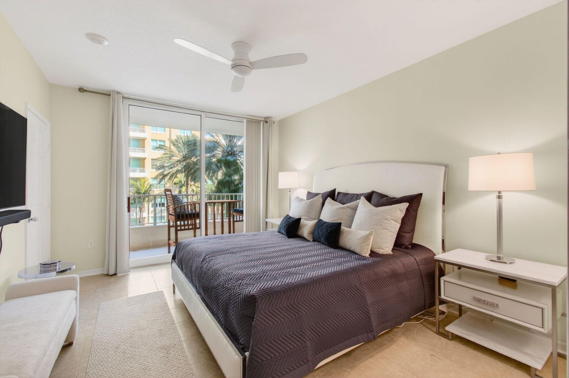 625 Casa Loma Boulevard, Unit 403, Boynton Beach, FL 33435 Photo