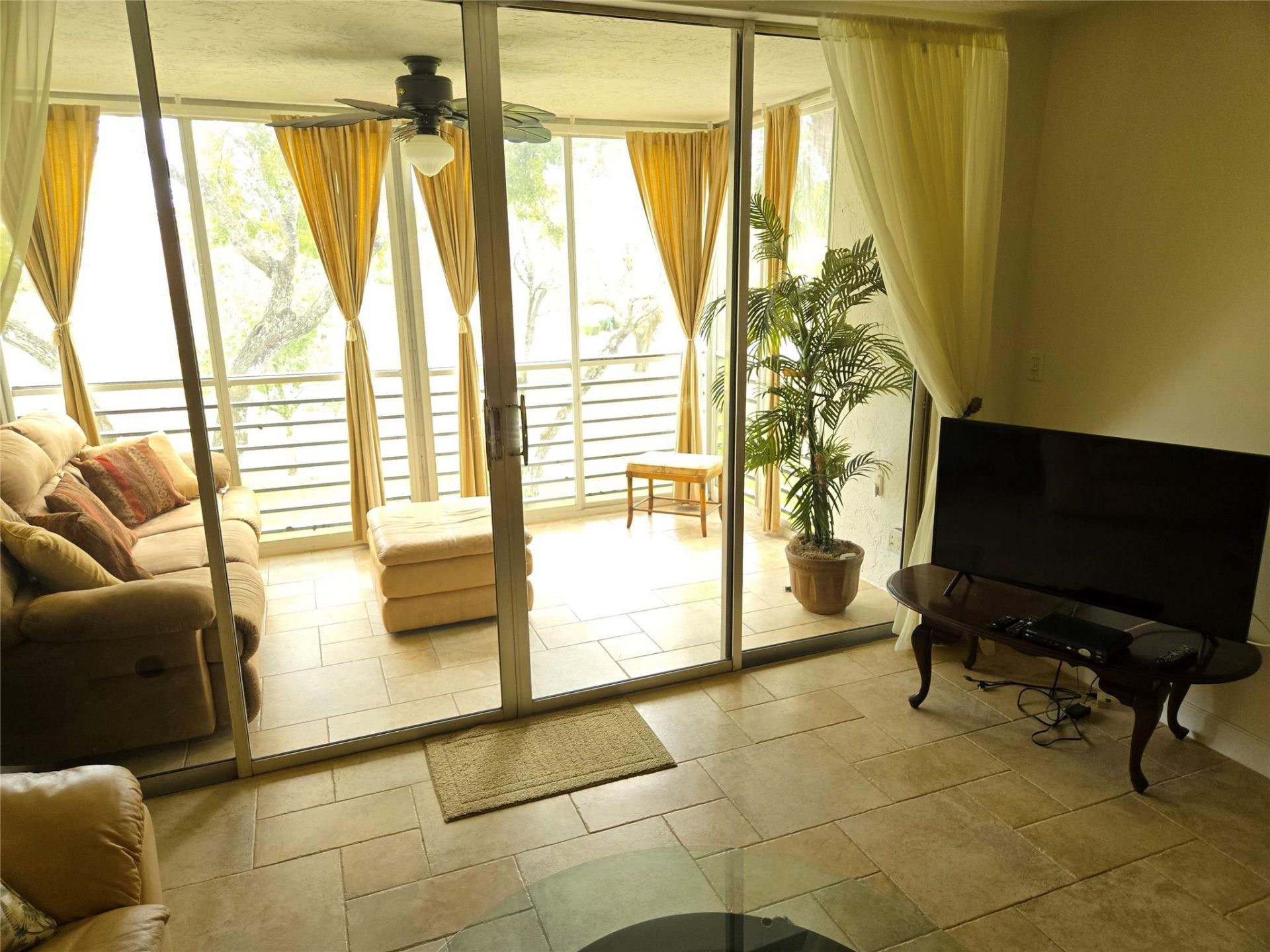 9531 Seagrape Drive, Unit 205, Davie, FL 33324 Photo