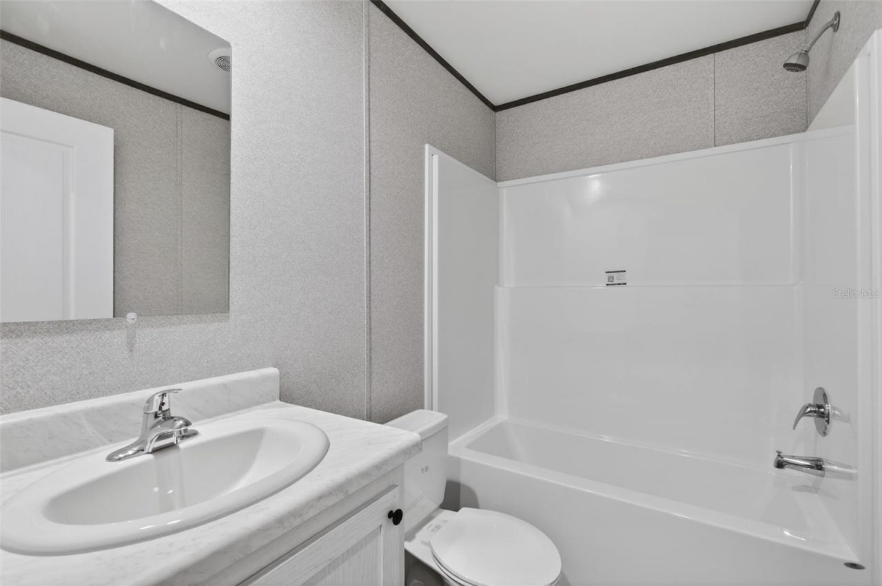 419 Lily Trail, Interlachen, FL 32148 Photo